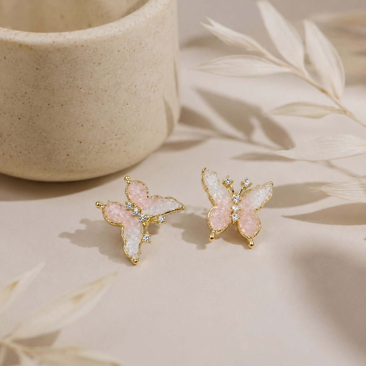 Sweet Pink Butterfly Stud Earrings Copper Alloy Gold Color Rhinestone Crystal Animal Pierced Earring Women Fairy Jewelry Gift
