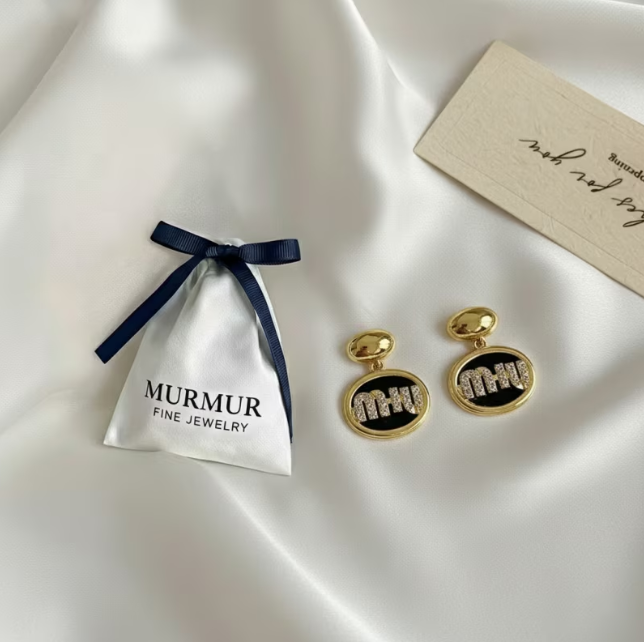 Cercei Murmur negri cu detalii – Stil modern și elegant pentru femei | Hit Instagram 2026