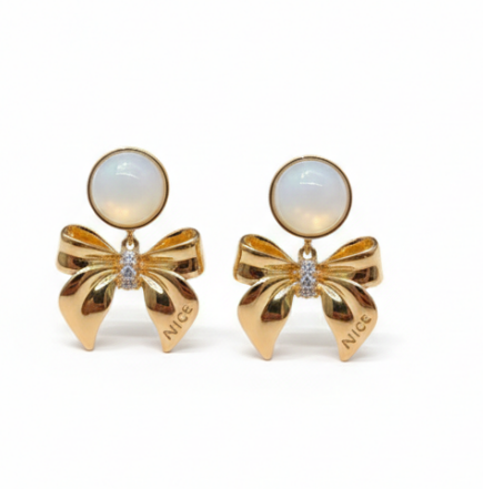 Bông tai Vỏ Kim Cương & Bướm Vàng Tiêu đề phụ: Không gây dị ứng