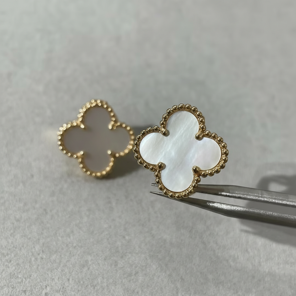 Trebol 4 Hojas | Oro V 18K & Nácar 0.9cm