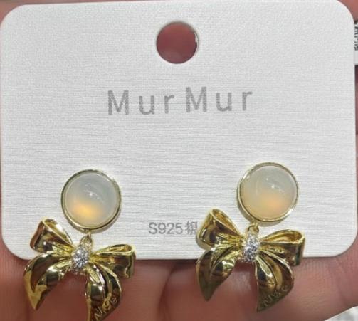 Bông tai Vỏ Kim Cương & Bướm Vàng Tiêu đề phụ: Không gây dị ứng